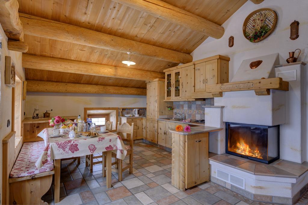 Chalet Al Beltram Livigno Exteriör bild